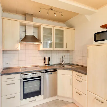 Apartment In Medebach Near Kuestelberg Ski Lift, Cleaning Included 메데바흐