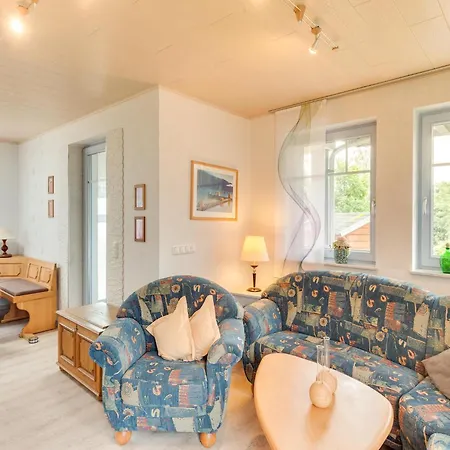 Apartment In Medebach Near Kuestelberg Ski Lift, Cleaning Included 아파트 *