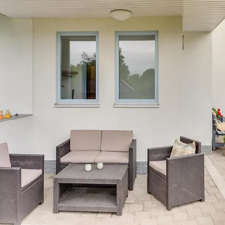 아파트 Apartment In Medebach Near Kuestelberg Ski Lift, Cleaning Included 메데바흐